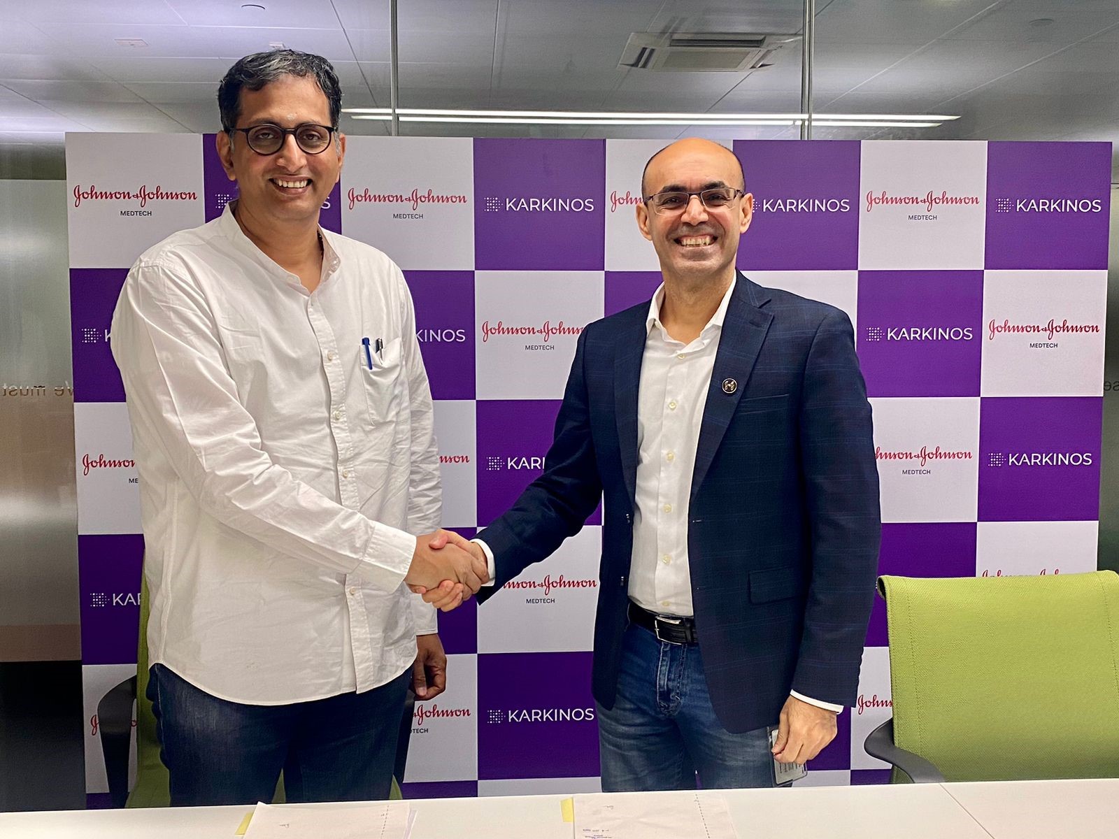 L R Dr R Venkataramanan Founder and CEO Karkinos Healthcare Sandeep Makkar Managing Director Johnson Johnson MedTech India